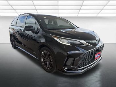 Used 2021 Toyota Sienna XSE
