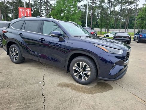 New 2026 Toyota Highlander XLE AWD/4WD image 9