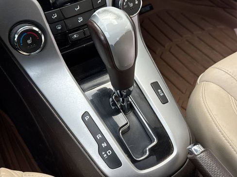 Used 2015 Chevrolet Cruze LT FWD image 31