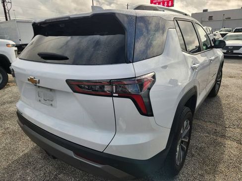 Used 2025 Chevrolet Equinox LT w/ Convenience Package II FWD image 5