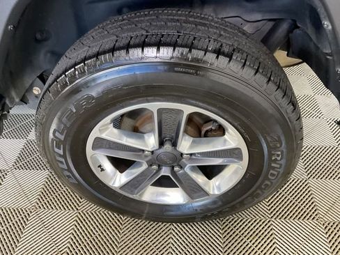 Used 2020 Jeep Wrangler Unlimited Sahara w/ Safety Group image 24