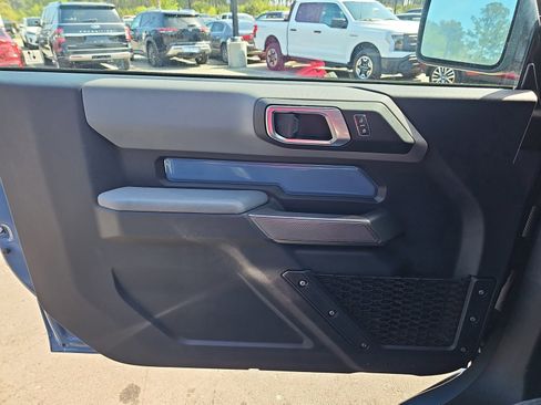 Used 2023 Ford Bronco Black Diamond w/ Sasquatch Package image 29