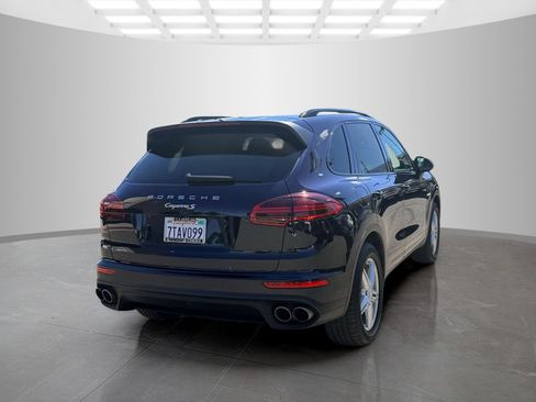 Used 2016 Porsche Cayenne S AWD/4WD image 5