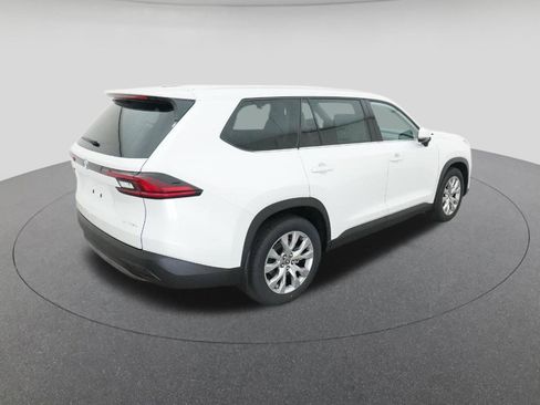 New 2026 Toyota Grand Highlander Limited image 9