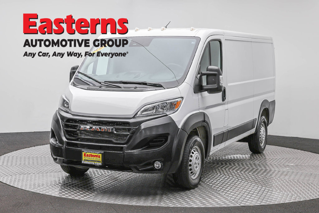 Used 2025 RAM ProMaster 2500 w/ Convenience Group FWD image 1