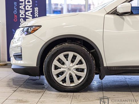 Used 2019 Nissan Rogue S image 6