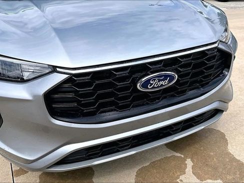 Used 2023 Ford Escape ST-Line w/ Tech Pack #1 FWD image 30