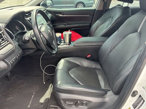Used 2020 Toyota Camry XSE w/ Carpet Mat Package image 4