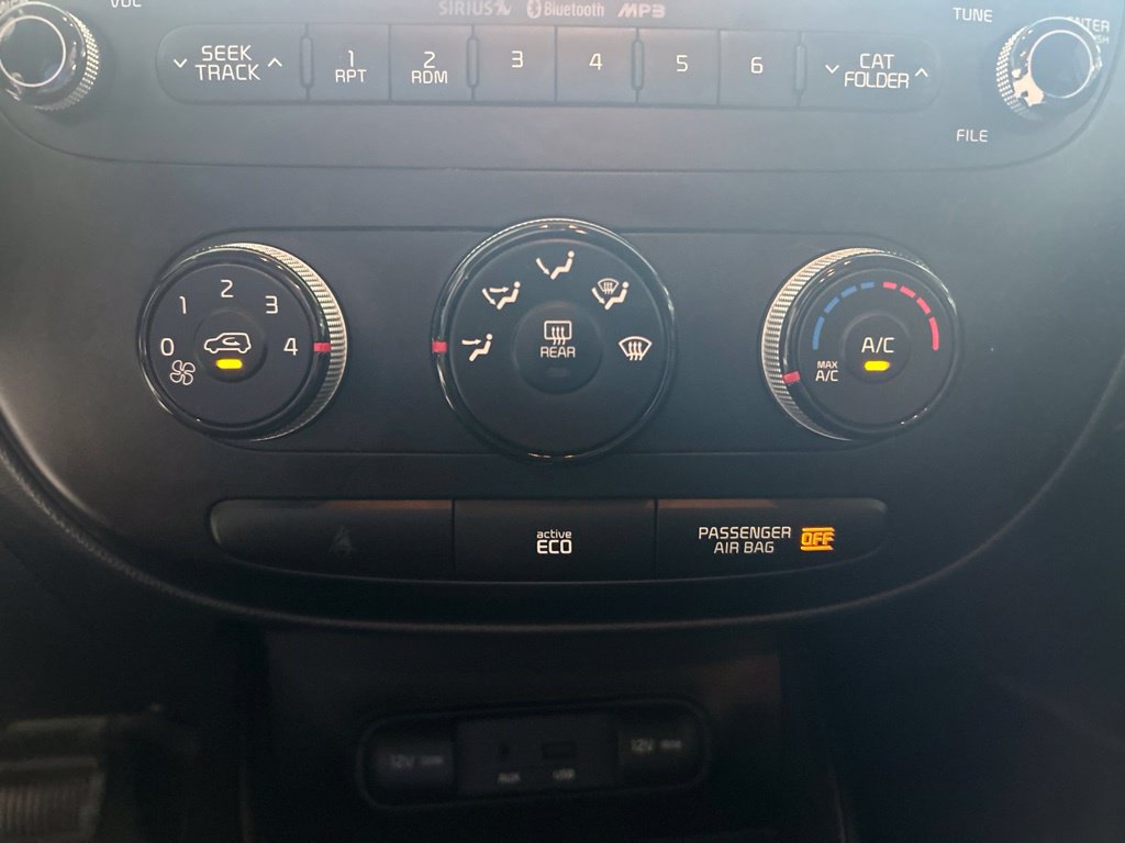 Used 2014 Kia Soul + FWD image 41