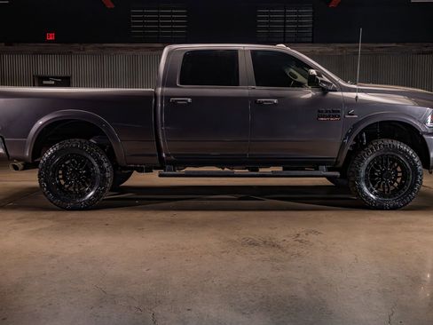 Used 2018 RAM 2500 Laramie w/ Sport Appearance Group AWD/4WD image 11