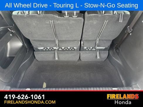 Used 2023 Chrysler Pacifica Touring-L w/ S Appearance Package AWD/4WD image 36