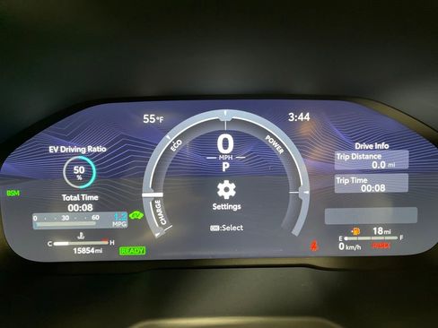 Used 2024 Toyota RAV4 XSE w/ Advanced Technology Package image 18