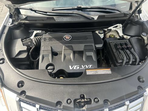 Used 2013 Cadillac SRX Premium image 10