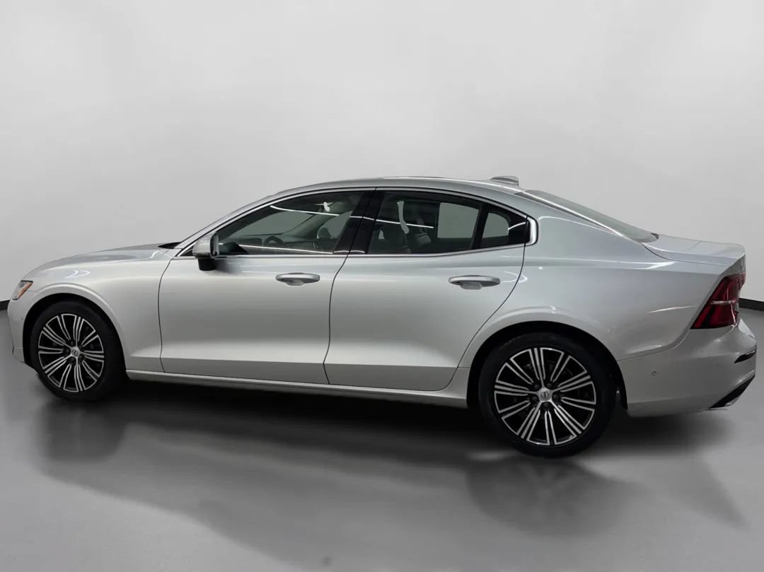 Used 2022 Volvo S60 B5 Inscription AWD/4WD image 5