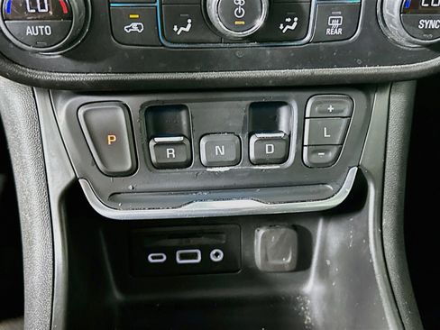 Used 2019 GMC Terrain SLT FWD image 24