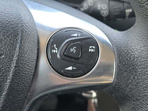 Used 2020 Ford Transit Connect XLT image 19