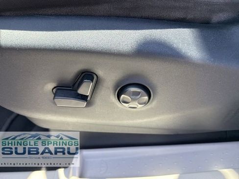 Used 2017 Chrysler Pacifica Touring w/ Tire & Wheel Group image 23