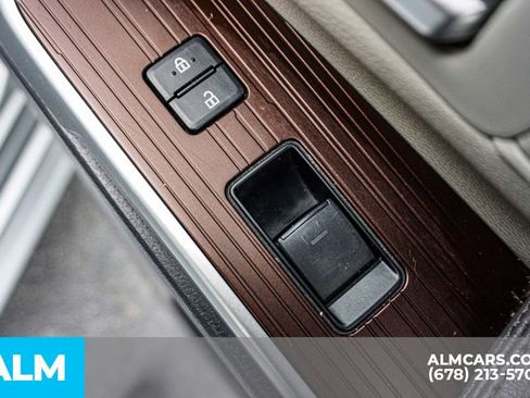 Used 2024 Toyota Sienna XLE image 54