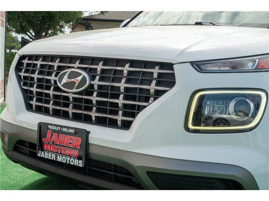 Used 2020 Hyundai Venue SEL w/ Convenience + Premium Package FWD image 31