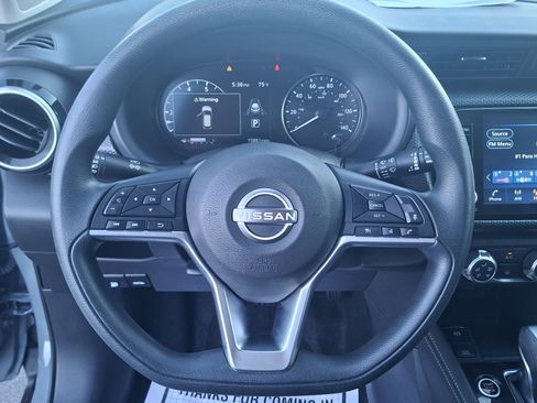 Certified 2023 Nissan Kicks SV image 10