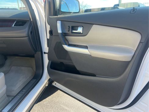 Used 2011 Ford Edge Limited w/ 302A Rapid Spec Order Code image 16