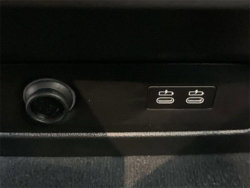 Used 2025 BMW X5 xDrive50e w/ Premium Package image 19