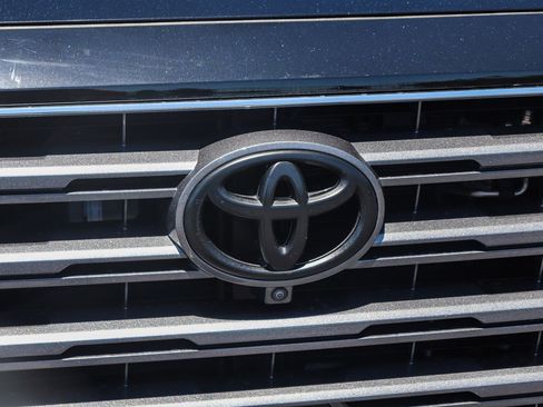 Used 2023 Toyota Sequoia Limited AWD/4WD image 13
