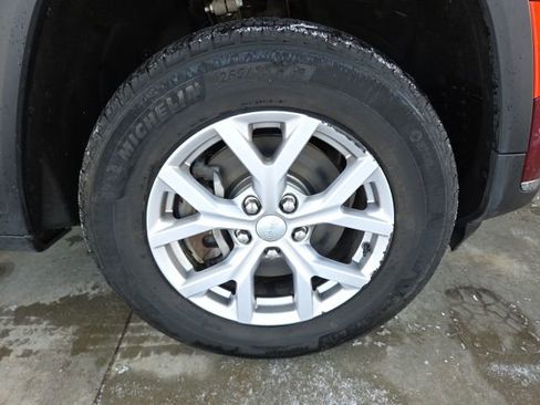 Used 2022 Jeep Grand Cherokee L Limited w/ Luxury Tech Group II image 77