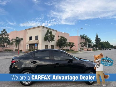 Used 2016 Scion iA FWD image 5