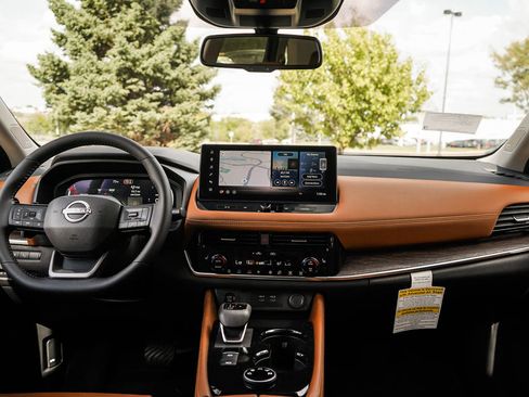 New 2026 Nissan Rogue Platinum w/ Platinum Premium Package image 16