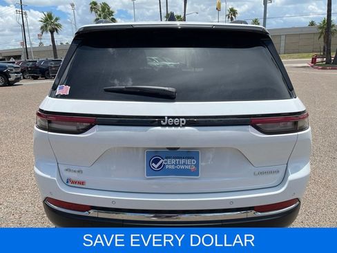 Used 2025 Jeep Grand Cherokee Laredo AWD/4WD image 5