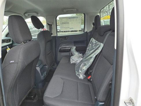 New 2026 Ford Maverick XL image 10