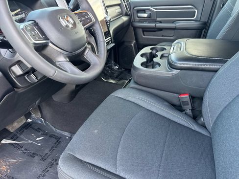 Used 2026 RAM 2500 Big Horn AWD/4WD image 10