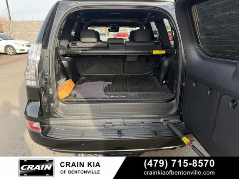 Used 2023 Lexus GX 460 Premium w/ Premium Plus Package image 7