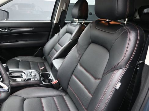 Used 2023 MAZDA CX-5 Carbon Edition image 18