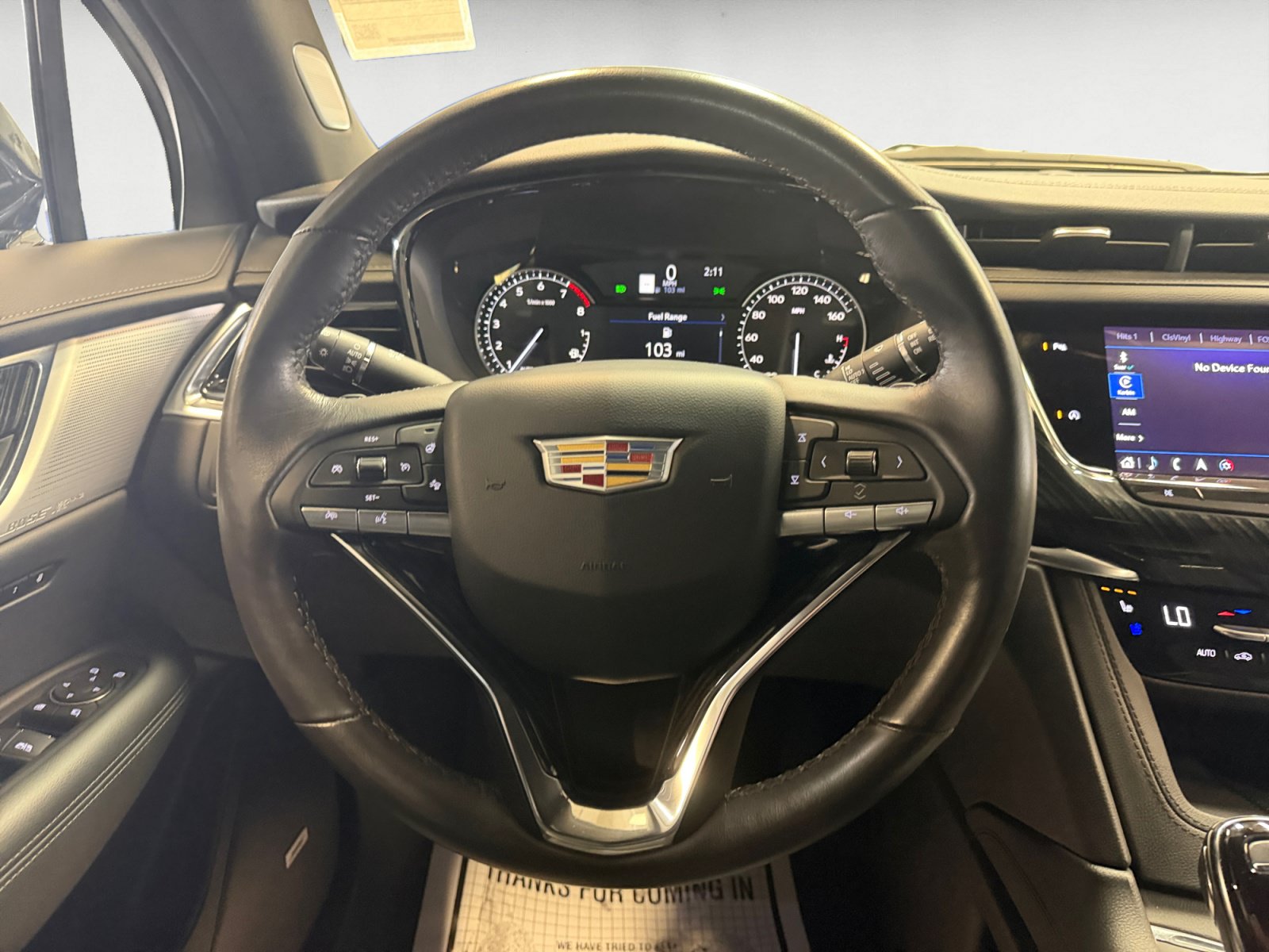 Used 2025 Cadillac XT6 Premium Luxury FWD image 11
