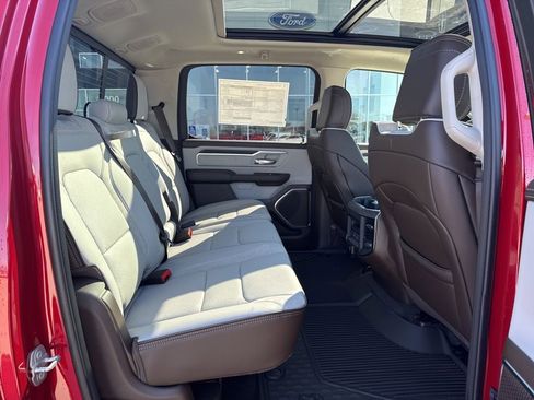 New 2026 RAM 1500 Laramie AWD/4WD image 30