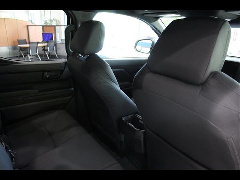 Used 2024 Toyota Tacoma SR AWD/4WD image 20