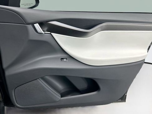 Used 2021 Tesla Model X Performance image 24