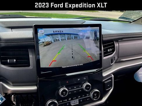 Used 2023 Ford Expedition XLT AWD/4WD image 17