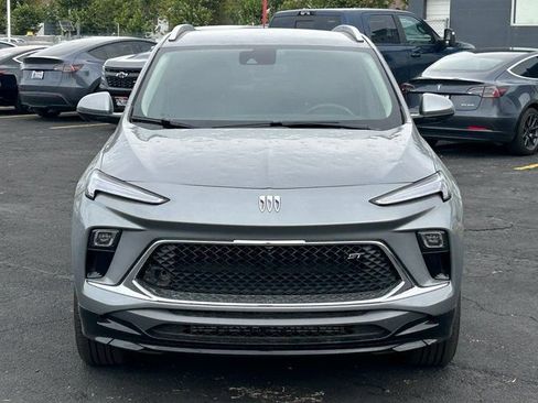 Used 2025 Buick Encore GX Sport Touring w/ Advanced Technology Package AWD/4WD image 9