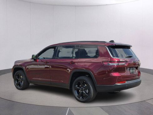 New 2026 Jeep Grand Cherokee L Limited w/ Limited Altitude Package RWD image 7