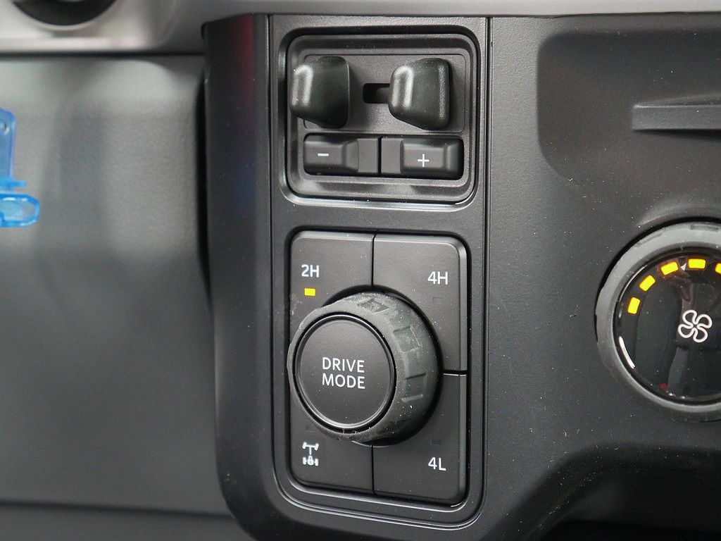 New 2026 Ford F250 XLT AWD/4WD image 24
