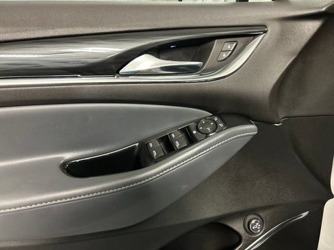 Used 2023 Buick Enclave Essence FWD image 14