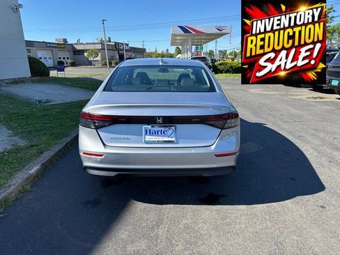 Used 2023 Honda Accord EX image 4
