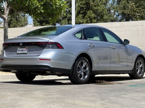 Certified 2023 Honda Accord EX image 8
