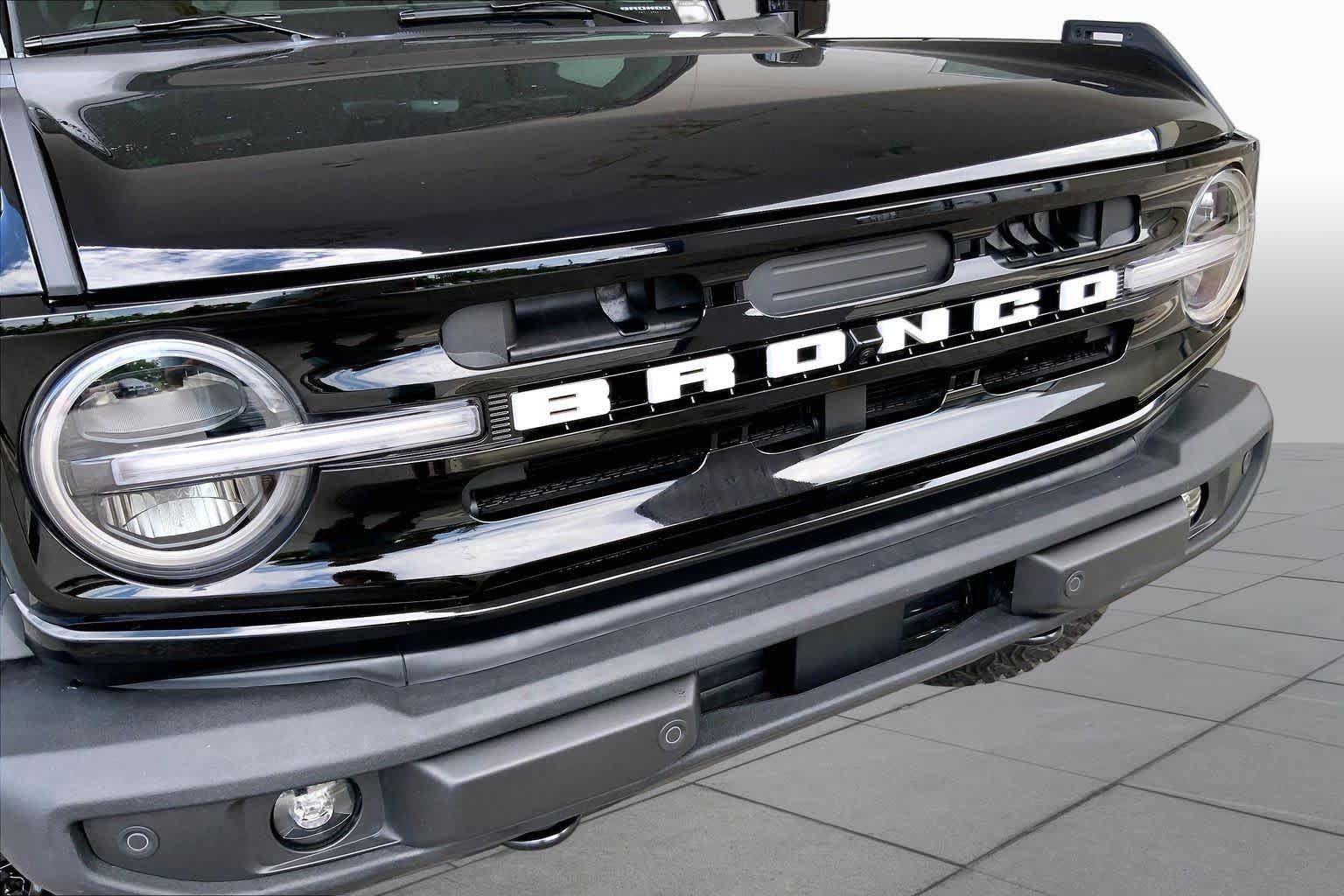 Used 2022 Ford Bronco Outer Banks w/ Sasquatch Package AWD/4WD image 30