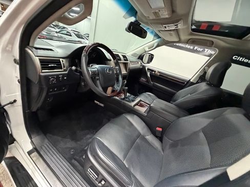 Used 2015 Lexus GX 460 Luxury AWD/4WD image 28