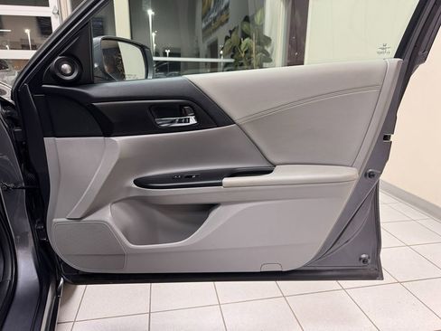 Used 2013 Honda Accord EX-L image 19