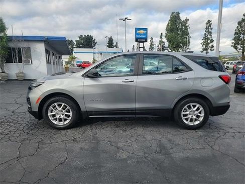 Certified 2023 Chevrolet Equinox LS w/ Driver Confidence II Package image 4